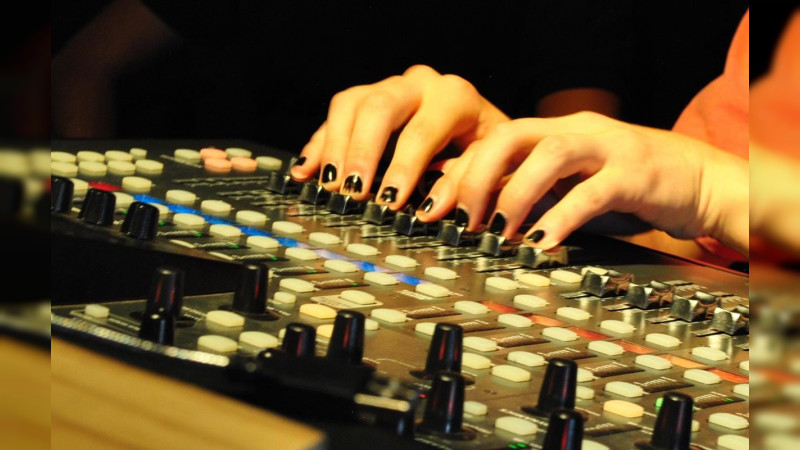 Presenta Centro Mexicano para la Música y las Artes Sonoras concierto virtual del Colectivo F3 Studio