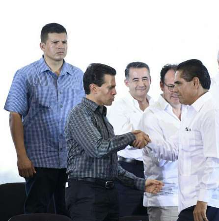 El Presidente de la República, Enrique Peña Nieto promulgó la Ley Federal de Zonas Económicas Especiales (ZEE) en LC  - Foto 1 