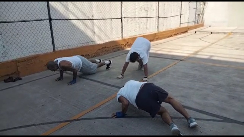 Box, alternativa deportiva para internos de Michoacán 