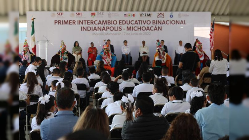 Más de 700 beneficiados con Primer Intercambio Educativo Binacional: SEE de Michoacán 