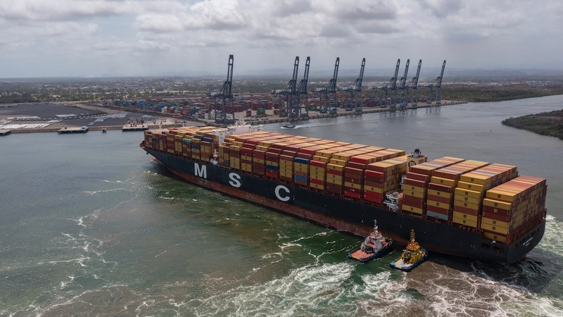 Regresa a Lázaro Cárdenas el gigante; es el único puerto del Pacífico mexicano que lo puede recibir