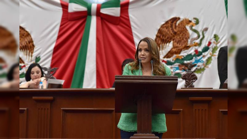 Propone Andrea Villanueva una nueva Ley de Entrega Recepción para Michoacán 