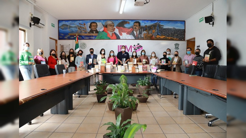Recolecta el IEM libros para los centros penitenciarios de Michoacán