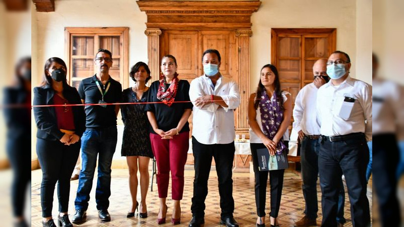 Inaugura Julio Arreola exposición "Arte y Ciencia de los Peces y Achoques del Lago de Pátzcuaro"