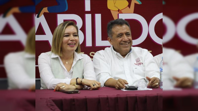 Prioritario, desde la educación formar ciudadanos que transformen su entorno: Ávila González 