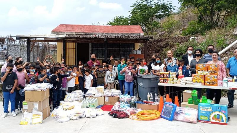 SEE inicia entrega de materiales a 50 escuelas en Morelia
