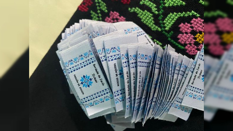 Entregan IAM y FONART apoyos a artesanas y artesanos de Zacán