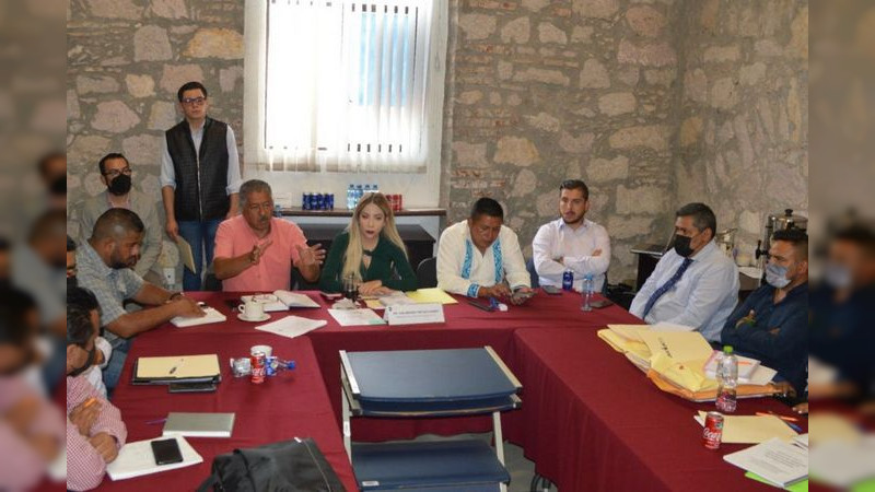 Apuesta Belinda Hurtado a una educación que innove y rescate riqueza cultural indígena de Michoacán 