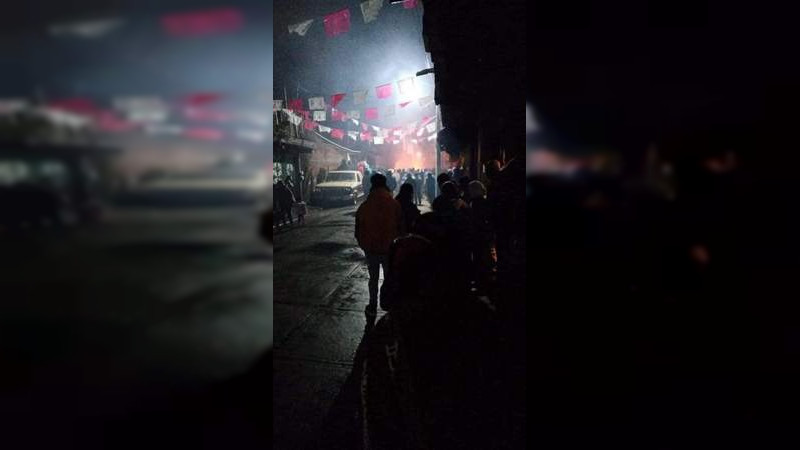 Tras asesinato de comunero en Cherán, queman casa de “Los Moros” y los expulsan del pueblo