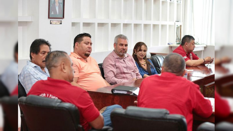 Llama Bedolla a privilegiar el diálogo para solucionar el conflicto laboral de ArcelorMittal 
