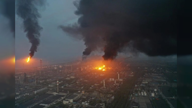 Explosión en planta petroquímica de Shanghái deja al menos un muerto 