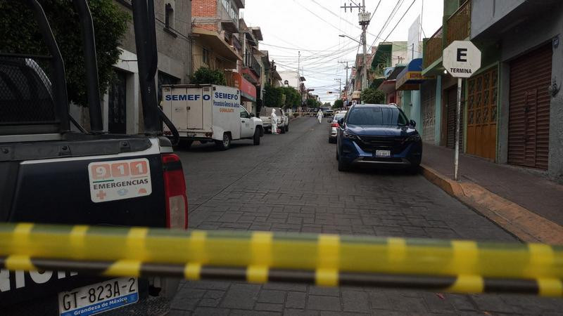 Asesinan a un hombre en una pastelería en Apaseo el Alto, Guanajuato 