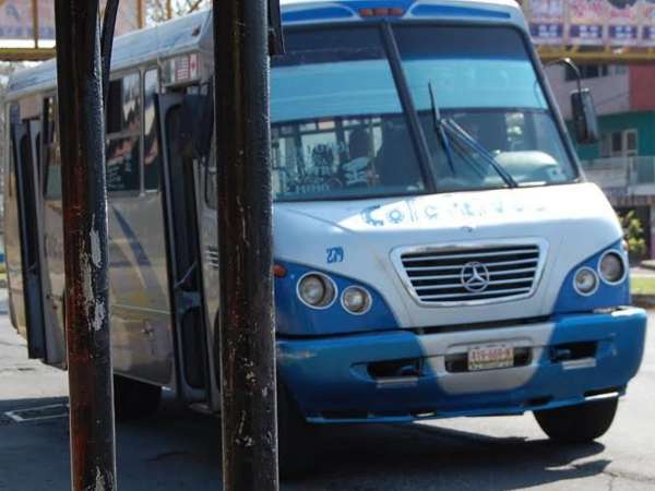 Entre el 40 y el 45 por ciento de los transportistas ya pagaron la revalidación y nuevas placa en Apatzingán 
