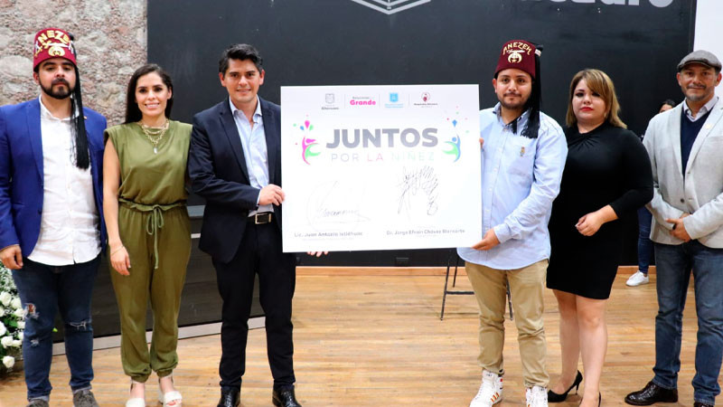 Acuerdan Gobierno de Zitácuaro y Hospital Shriners atención gratuita para menores zitacuarenses 
