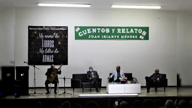 Larios y Aguirre elogiaron el libro de cuentos de Juan Irirarte