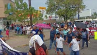 CNTE se confronta con personal de Gobierno durante visita de Ramírez Bedolla a Lázaro Cárdenas 