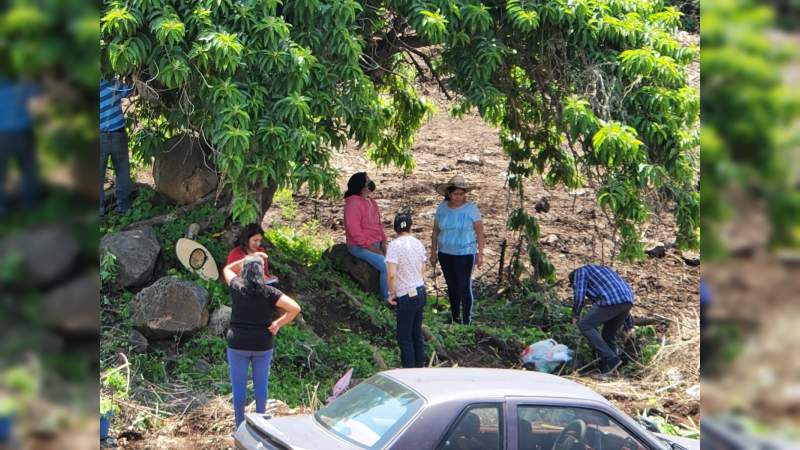 Vecinos rescatan lugar que Policía Morelia se quería adueñar en fraccionamiento Loma Dorada