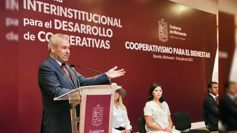 Firma Bedolla convenio para impulsar el programa “Cooperativismo para el Bienestar”