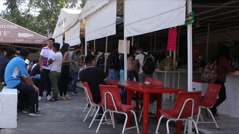 No se descarta el desalojo contra los comerciantes del gastronómico de CU: abogado 