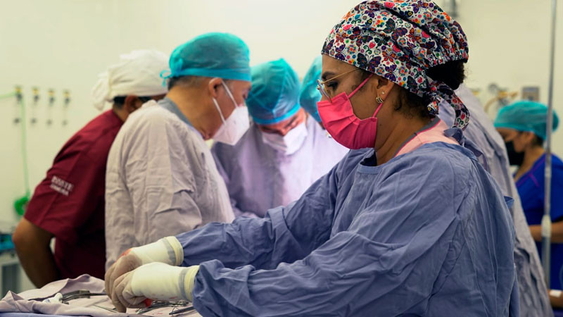 SSM actualiza a médicos en atención de emergencias obstétricas 