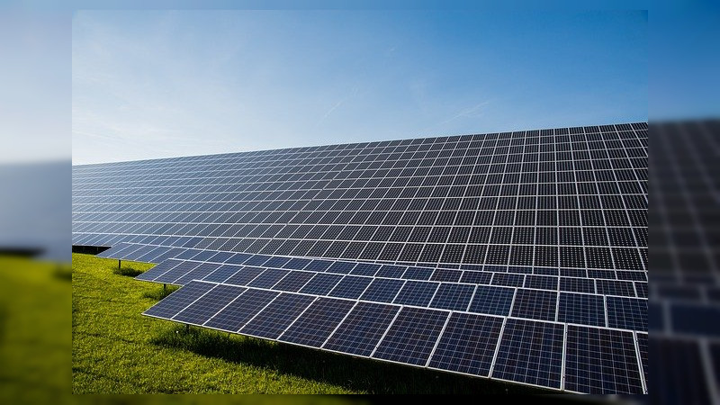 Inauguran el mayor parque solar flotante en un embalse cerca de la frontera con España  