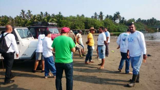 Continúan búsqueda de menor tragado por cocodrilo en Lázaro Cárdenas, Michoacán - Foto 1 