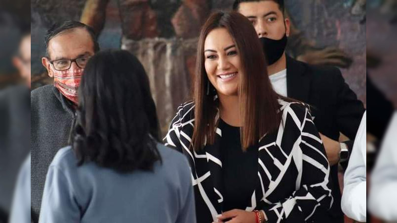 GPPRD está cumpliendo su compromiso con las y los michoacanos: Mónica Valdez 