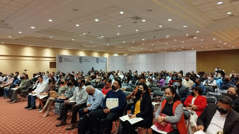 Los maestros frente al aula lograrán el cambio en el país: SEE