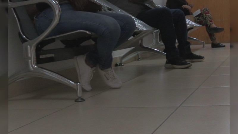 Déficit de psiquiatras en Michoacán; hay menos de 50: Elías Ibarra  