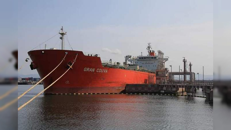 Puerto de Lázaro Cárdenas registra un crecimiento del 25% en operación de carga total en Junio 