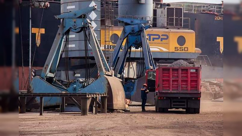 Puerto de Lázaro Cárdenas registra un crecimiento del 25% en operación de carga total en Junio 