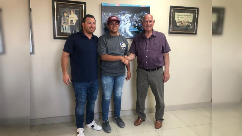 Beisbolista michoacano triunfa en Estados Unidos
