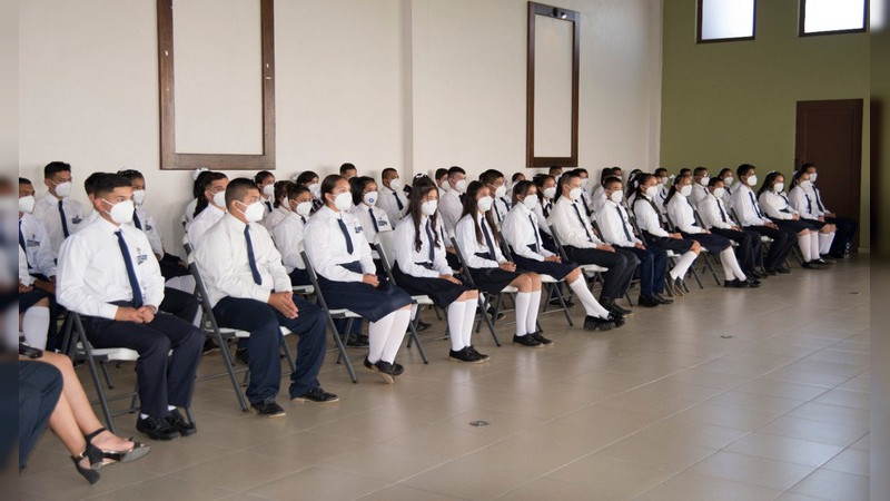 Presidenta del DIF Uruapan Clausura el ciclo escolar 2019–2022 de la Secundaria Técnica 163