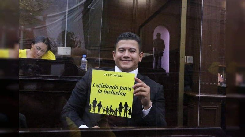 Con hechos Víctor Zurita promueve agenda por la inclusión   