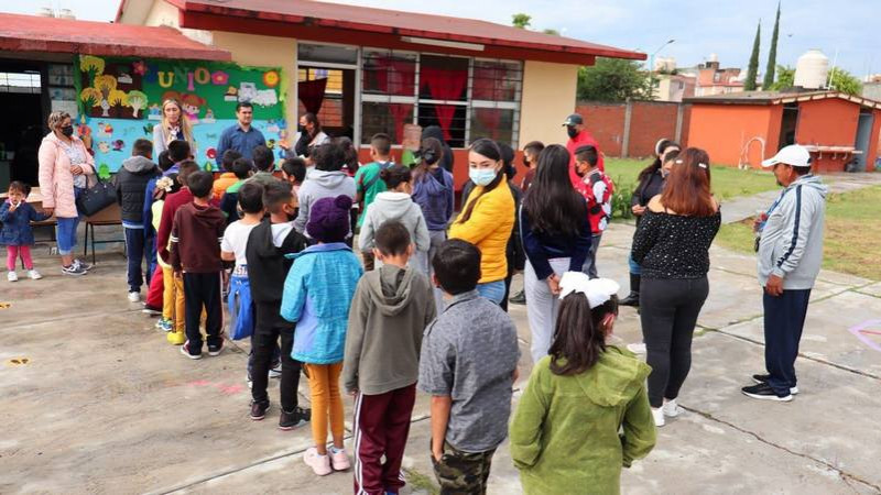 SEE de Michoacán cuenta con 81 reportes de daños por lluvias o sismos en escuelas  