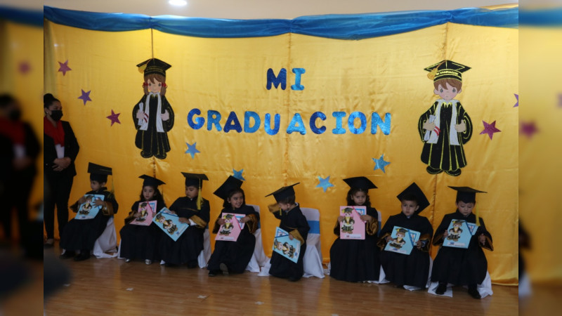  Presidenta del DIF de Ciudad Hidalgo, Clausuró los trabajos del Ciclo Escolar 2021-2022 de estancias Infantiles  