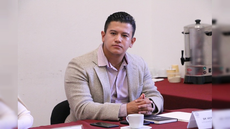 Inclusión educativa debe ser una realidad para zonas rurales e indígenas: Víctor Zurita 