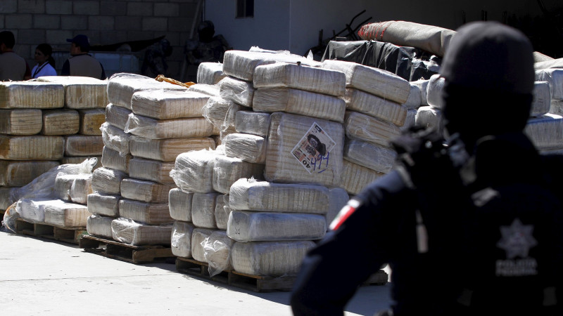 Traficantes colombianos se consolidan en Michoacán y Jalisco: Amenazan pueblos, a la Policía y la Iglesia mientras trafican toneladas de cocaína 