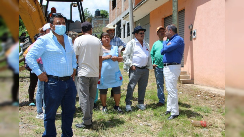 Dan banderazo a construcción de drenaje sanitario en Ciudad Hidalgo