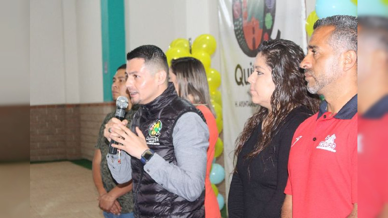 Arturo Estrada Barriga reabre la Alberca Semiolímpica de la Unidad Deportiva para beneficio del pueblo