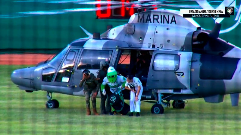 Marina responde por qué mascota de Olmecas llegó en helicóptero oficial 