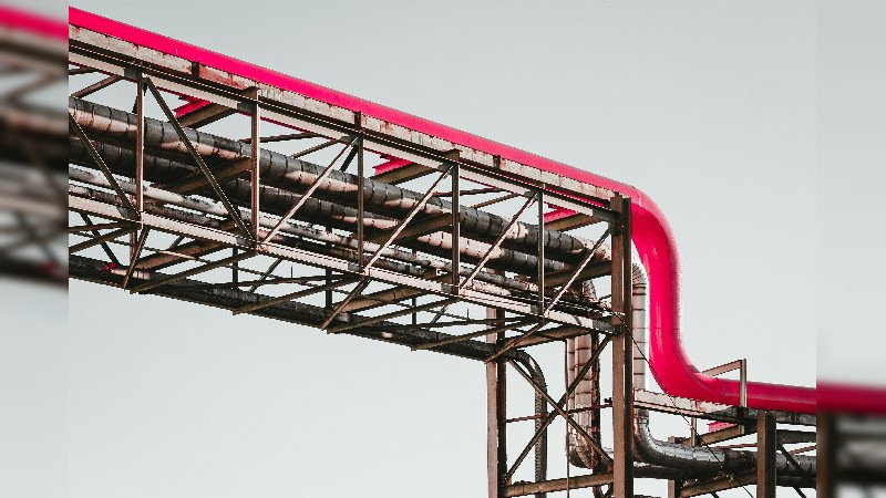 El precio del gas en Europa aumenta a 2,400 dólares por 1,000 metros cúbicos  