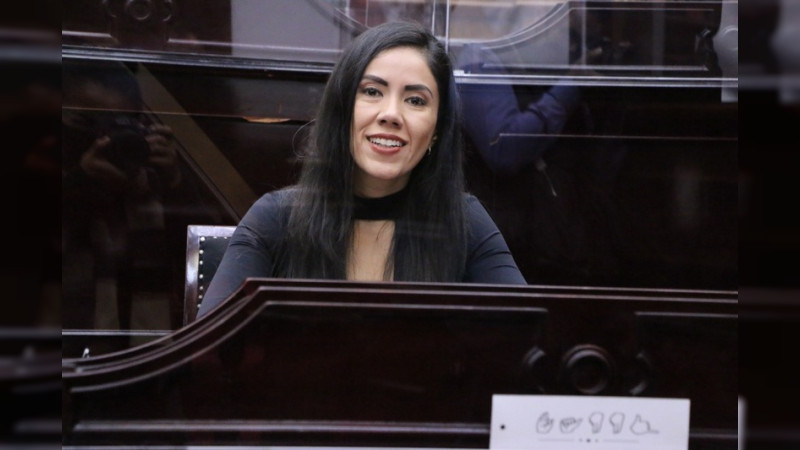 Deber de ayuntamientos, atajar abusos contra el turismo en Michoacán: Fanny Arreola 
