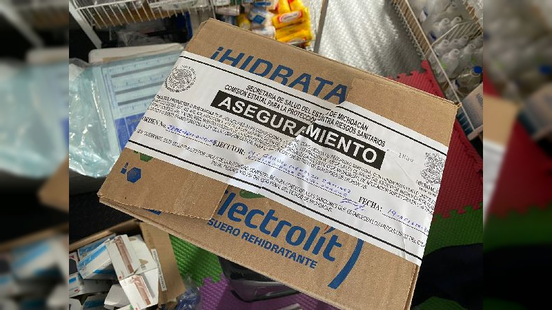  Suspende Coepris farmacia ambulante en operativo en Ciudad Salud