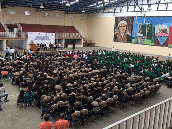 Más opciones para los jóvenes de Zacapu, con el Nodo de Educación a Distancia de la UMSNH - Foto 1 