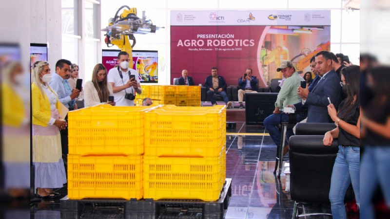 Presentación Agro Robotics muestra a empresarios tecnología robótica para modernizar procesos de producción 