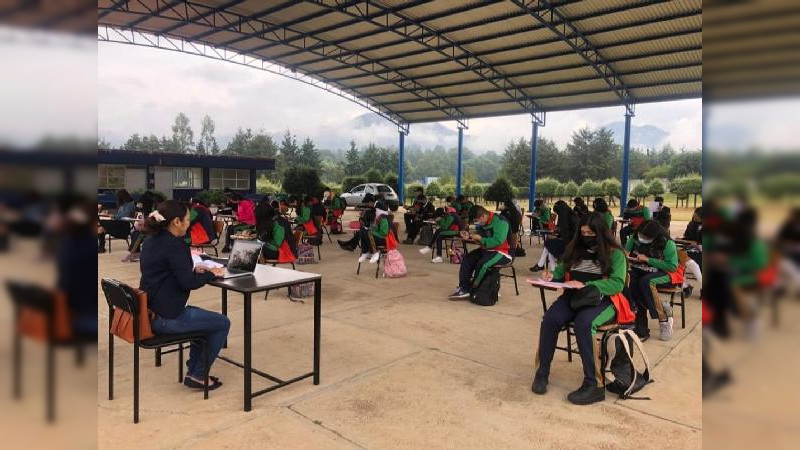 Cecytem se posiciona a la vanguardia en educación tecnológica