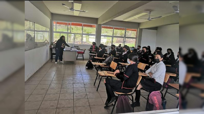 Cecytem se posiciona a la vanguardia en educación tecnológica