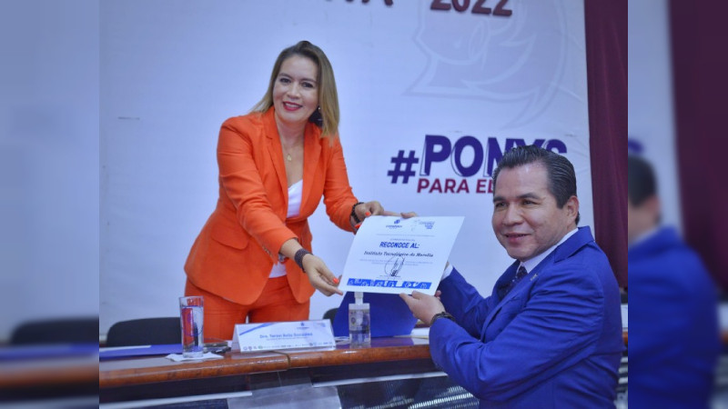 SEE reconoce a alumnos y docentes galardonados con la Excelencia Educativa de Coparmex