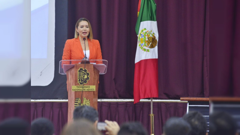 SEE reconoce a alumnos y docentes galardonados con la Excelencia Educativa de Coparmex